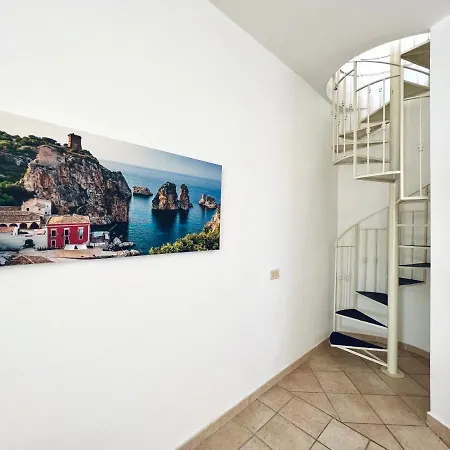 فيلة Genova