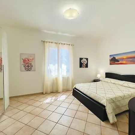 Genova * كاريني